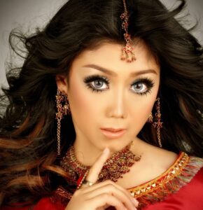 Isi Kemerdekaan dengan Karya, Rachma Julia Dorong Perempuan Berani Mandiri dan Kreatif