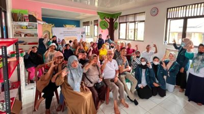 Poltekkes Kemenkes Bandung Bogor Terapkan Senam Kaki, Tekan Risiko Komplikasi Diabetes di Ciomas Rahayu